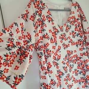 Elegant Floral V-Neck Lined Dress